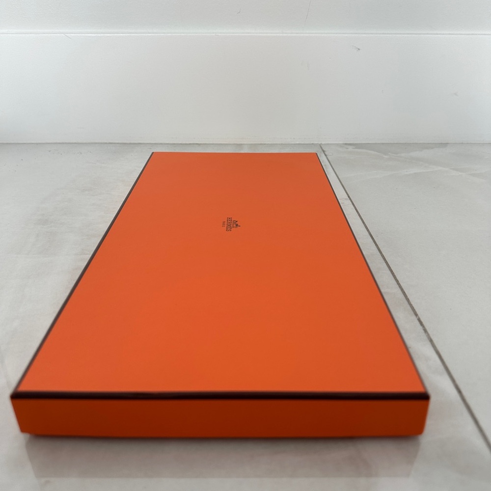 Classic Hermes Long Scarf Box with 2025 Ribbon and Tissue Paper - Picture 5 of 9